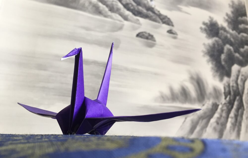 Origami-Magic with Paper and Hands